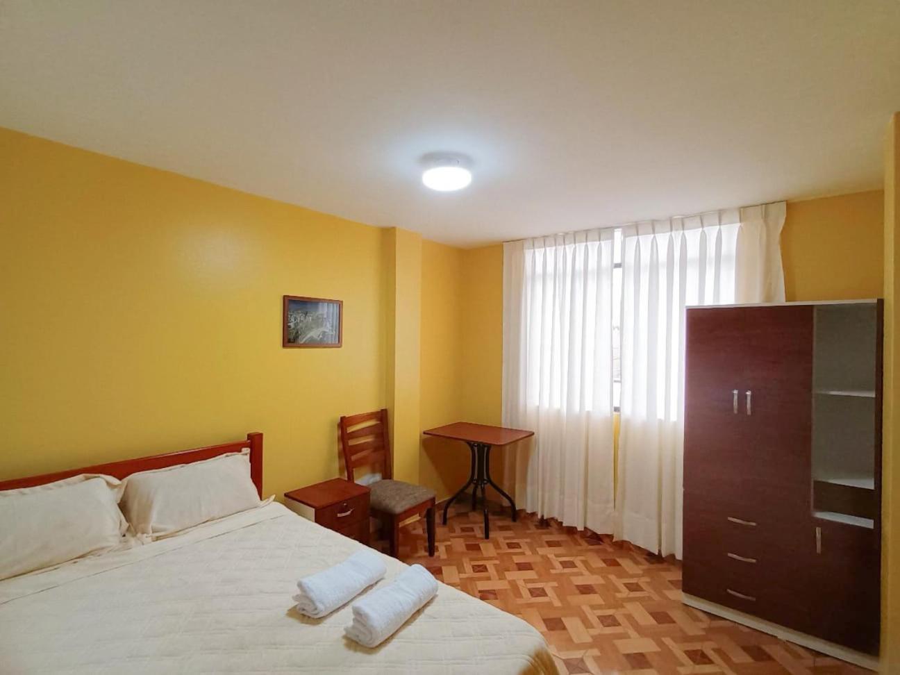 Апартаменты Right Across From The Airport - Free Shuttle - A Y J Familia Лима Экстерьер фото