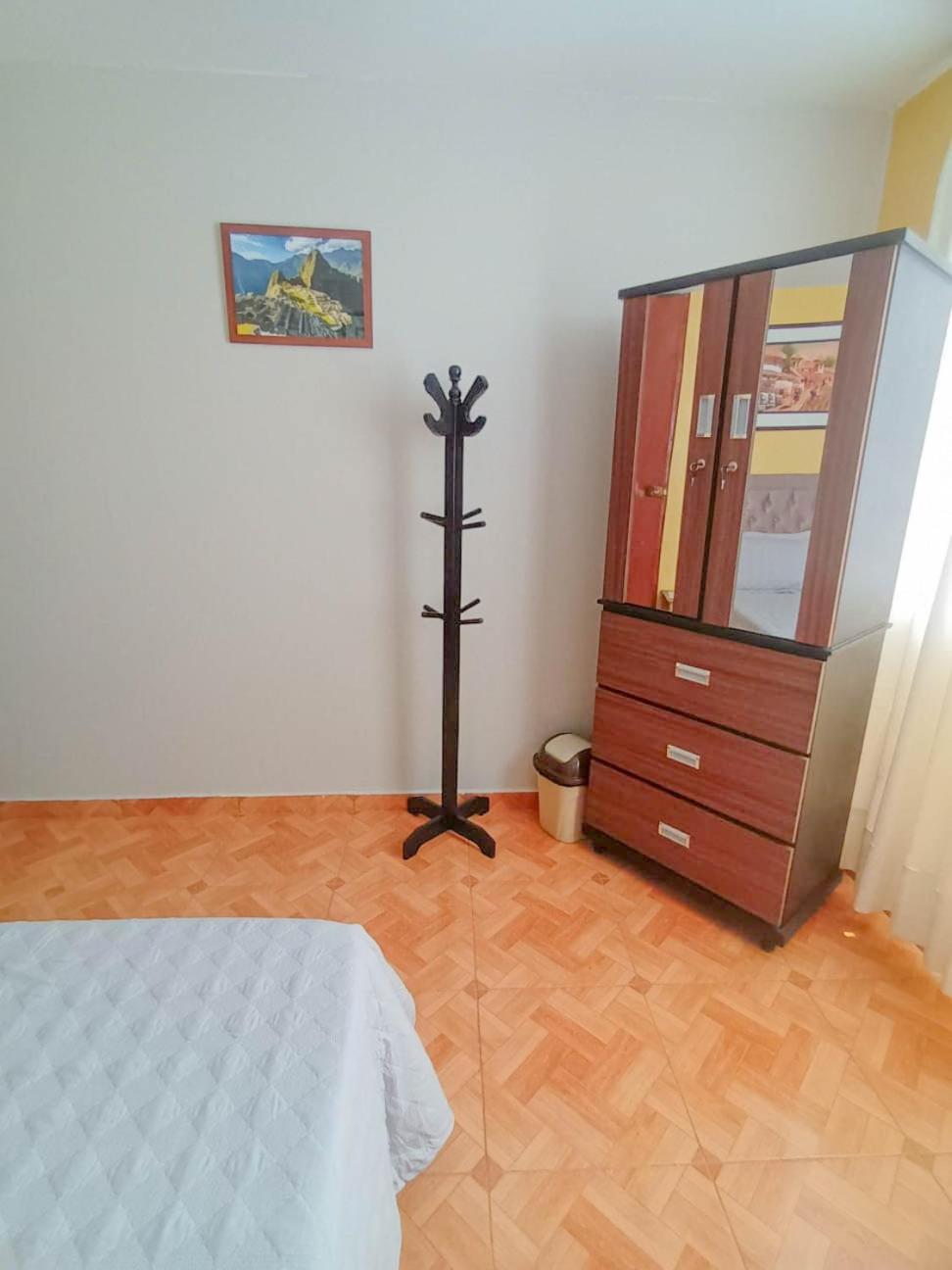 Апартаменты Right Across From The Airport - Free Shuttle - A Y J Familia Лима Экстерьер фото