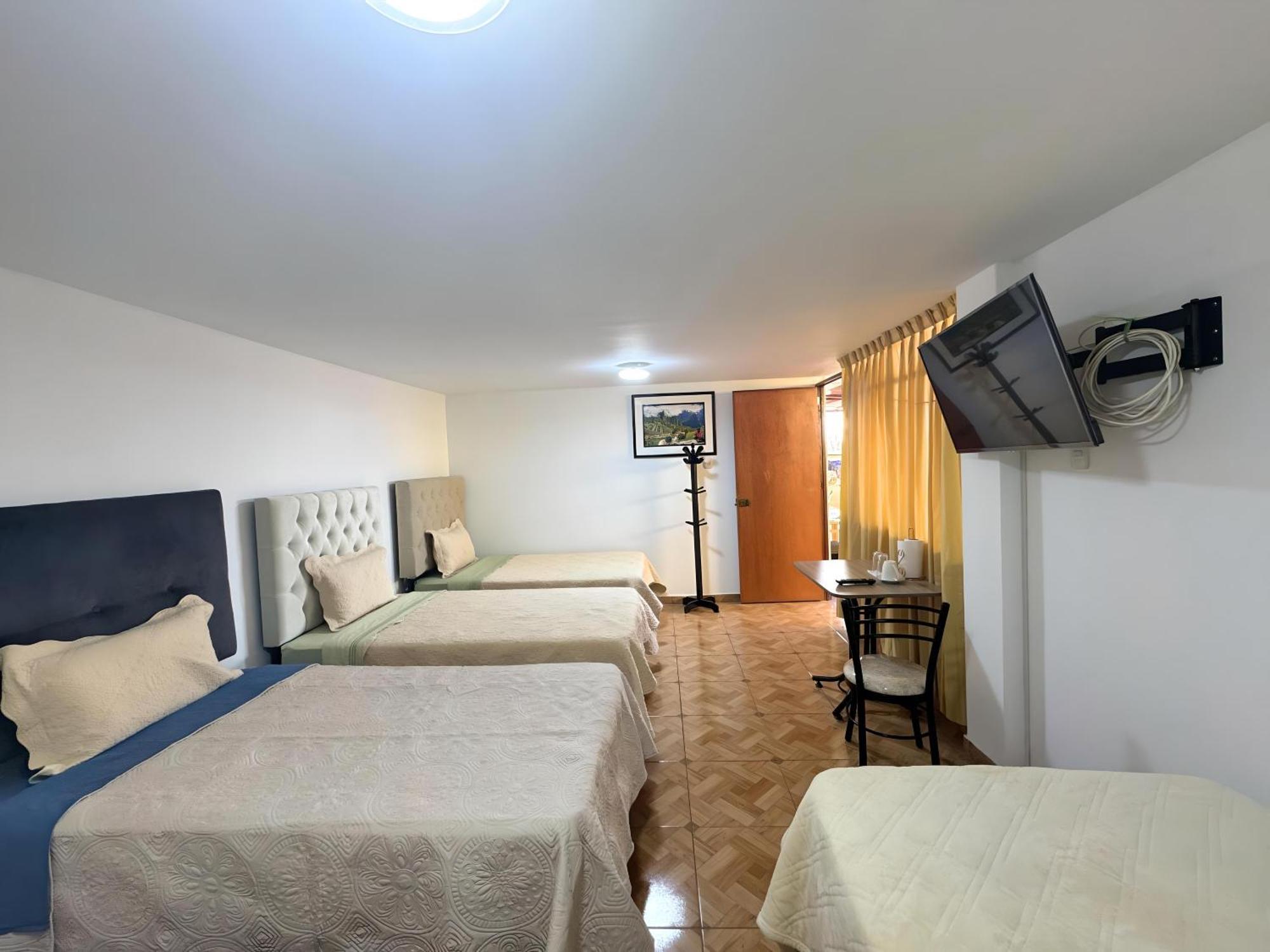 Апартаменты Right Across From The Airport - Free Shuttle - A Y J Familia Лима Экстерьер фото